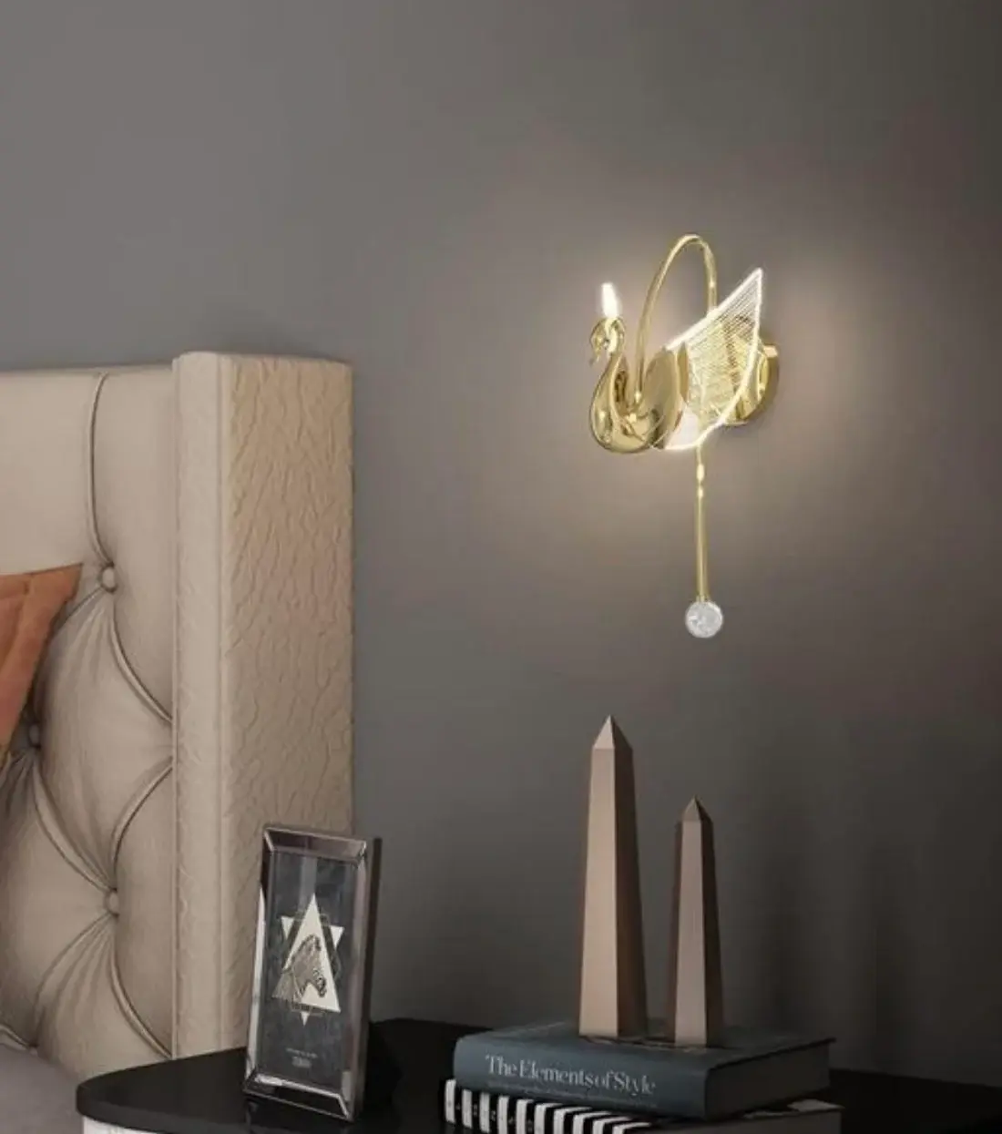 Swan Wall Light | 465/1W